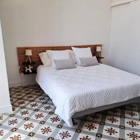 A Little Gem * Nîmes